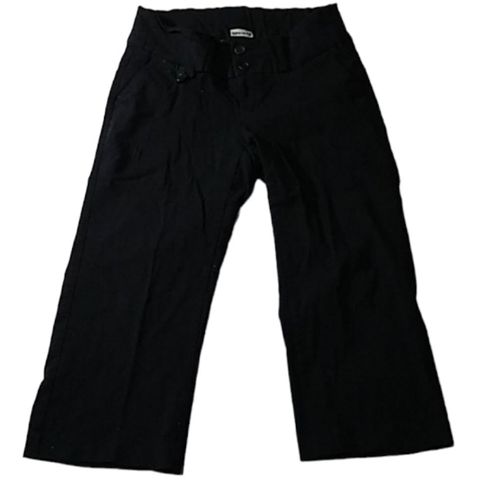 Last chance sale--Motherhood Maternity cropped stretch pants M